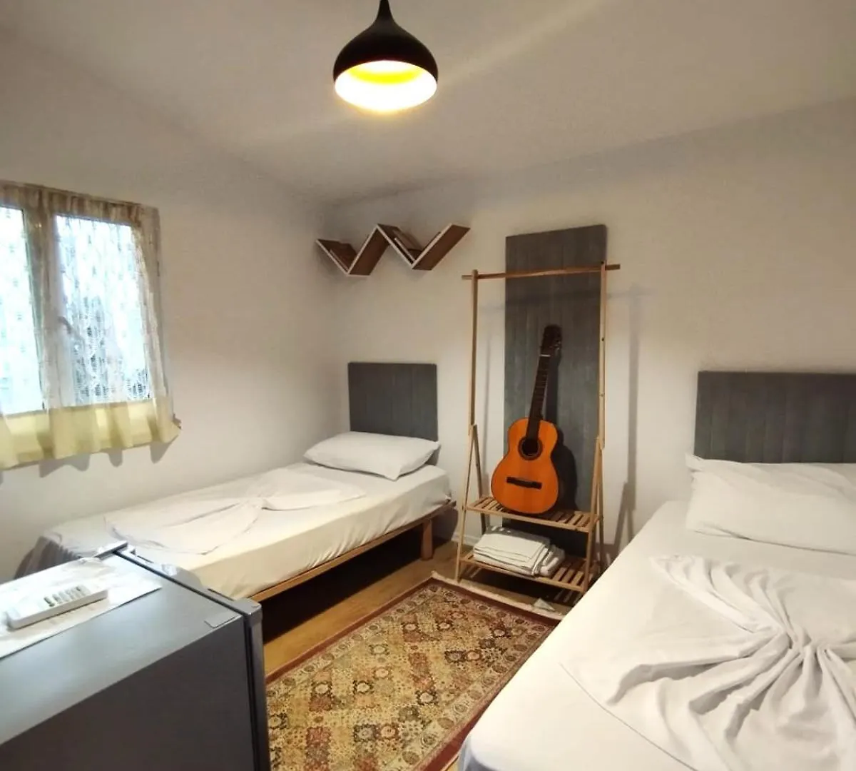 2 Single Bedroom טיראנה